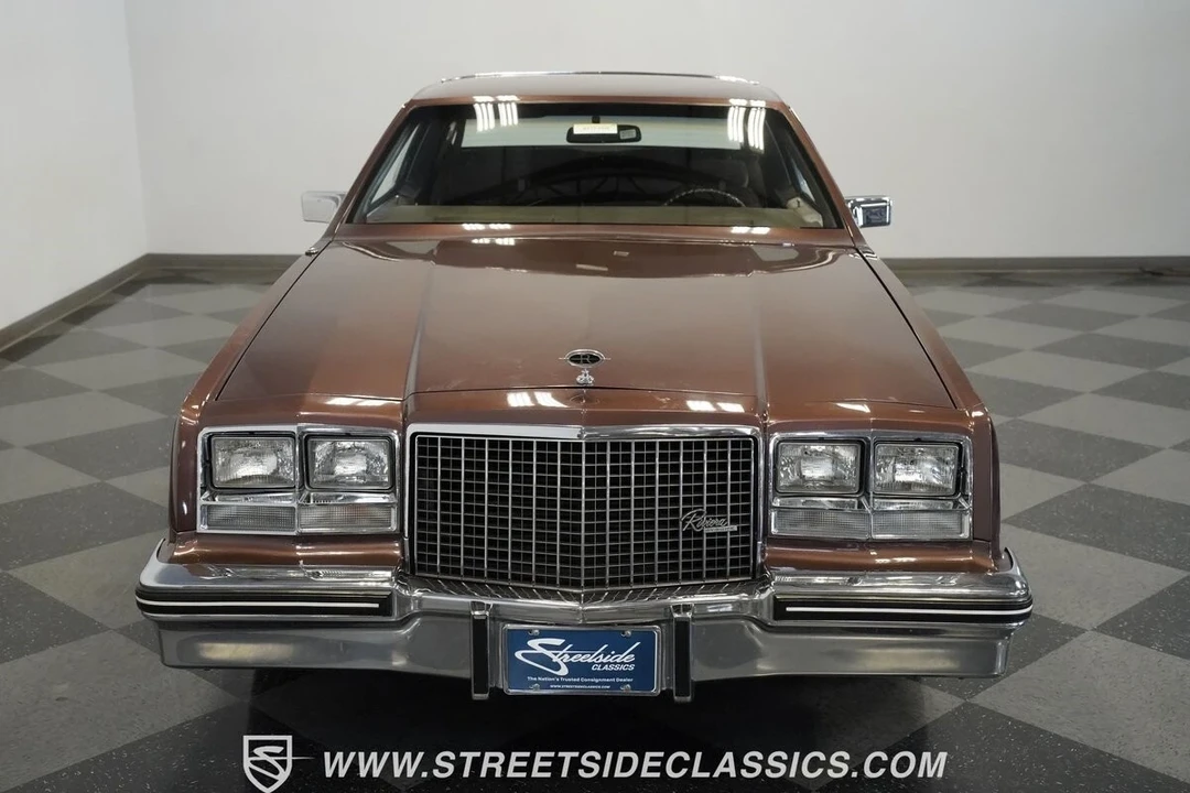 1983 Buick Riviera 4th-7th Gen - Image 7 of 12
