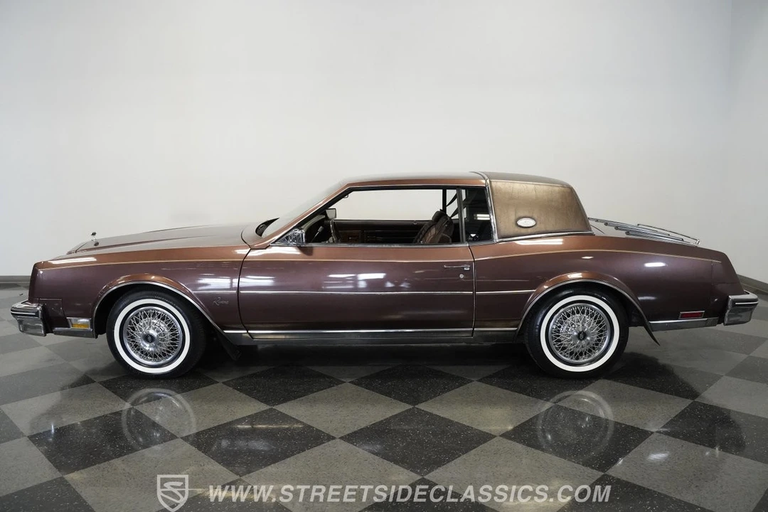 1983 Buick Riviera 4th-7th Gen - Image 10 of 12