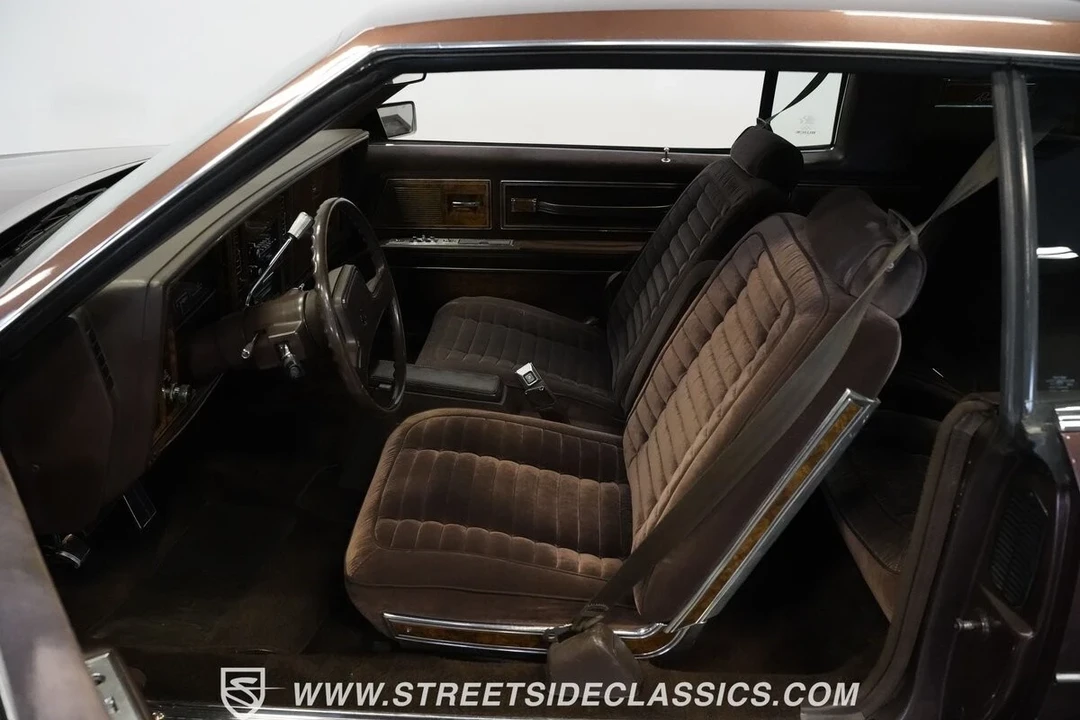 1983 Buick Riviera 4th-7th Gen - Image 4 of 12