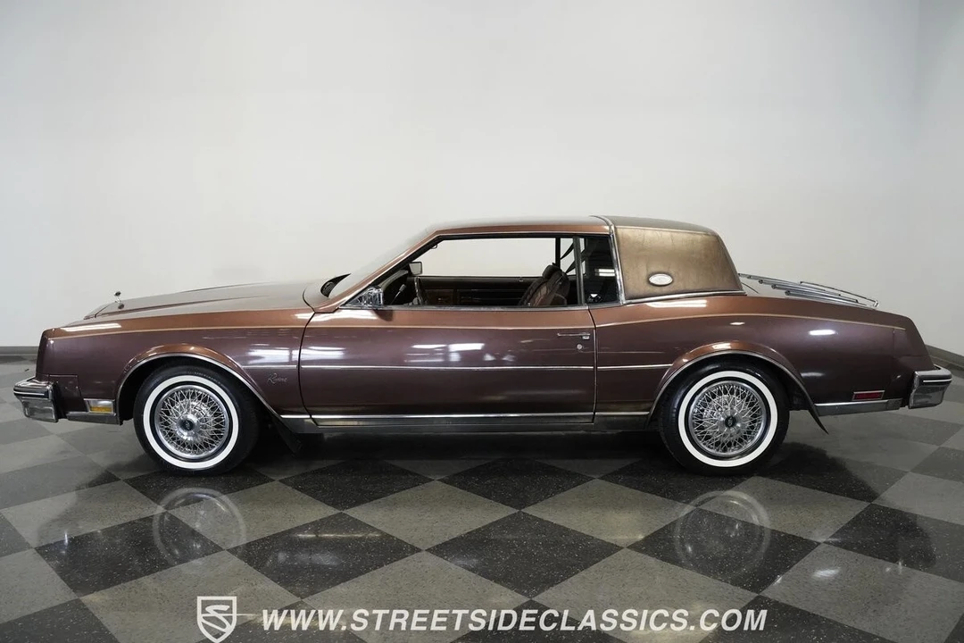 1983 Buick Riviera 4th-7th Gen - Image 11 of 12