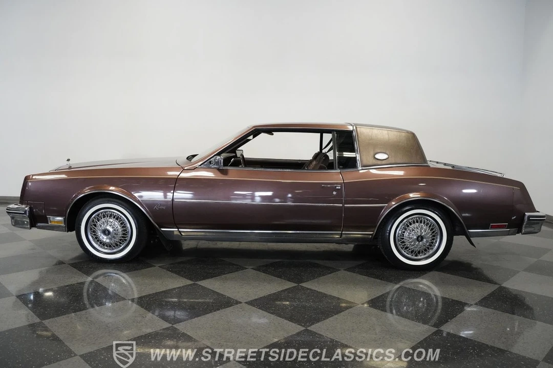 1983 Buick Riviera 4th-7th Gen - Image 2 of 12