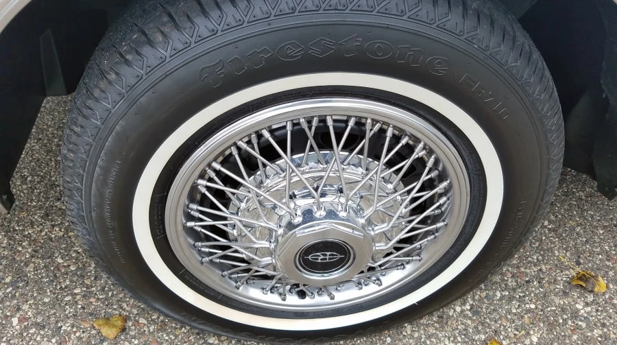 1983 Buick Riviera 4th-7th Gen - Image 9 of 12