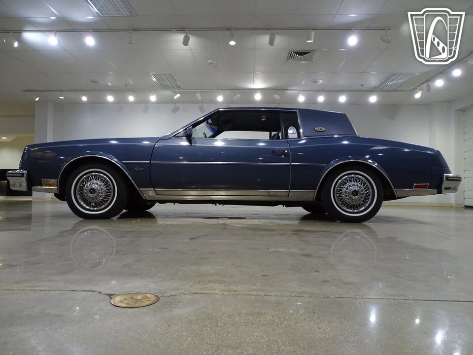 1983 Buick Riviera 4th-7th Gen - Image 8 of 12