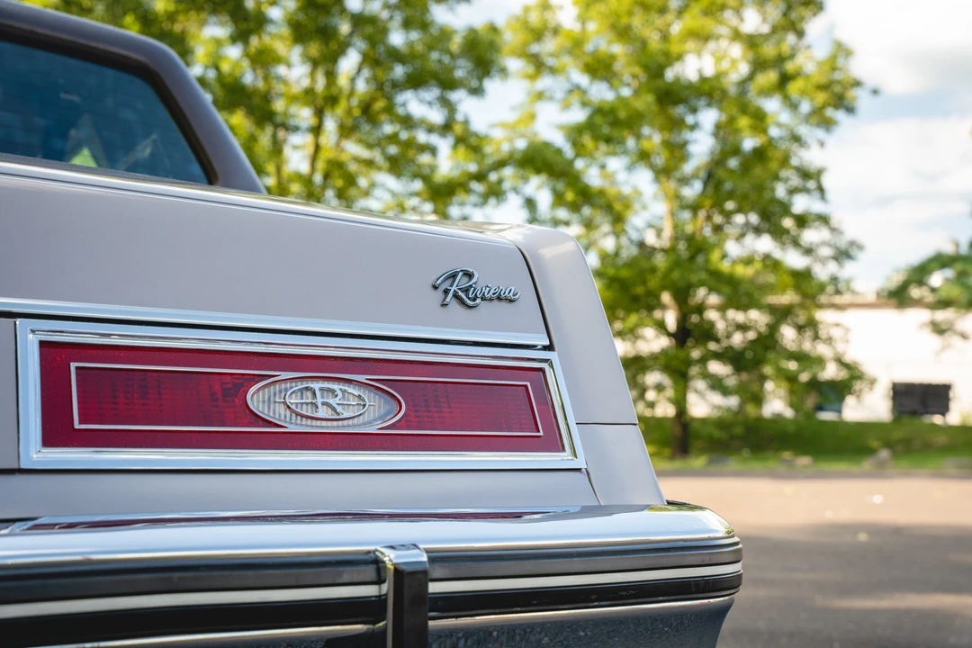 1983 Buick Riviera 4th-7th Gen - Image 24 of 31