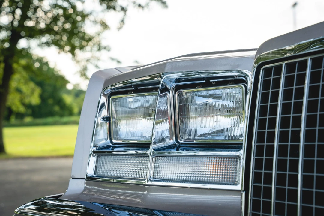 1983 Buick Riviera 4th-7th Gen - Image 17 of 31