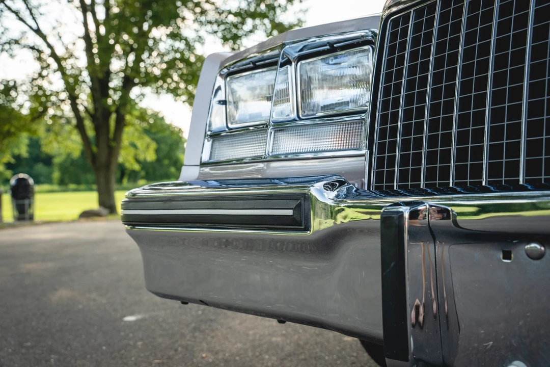 1983 Buick Riviera 4th-7th Gen - Image 16 of 31