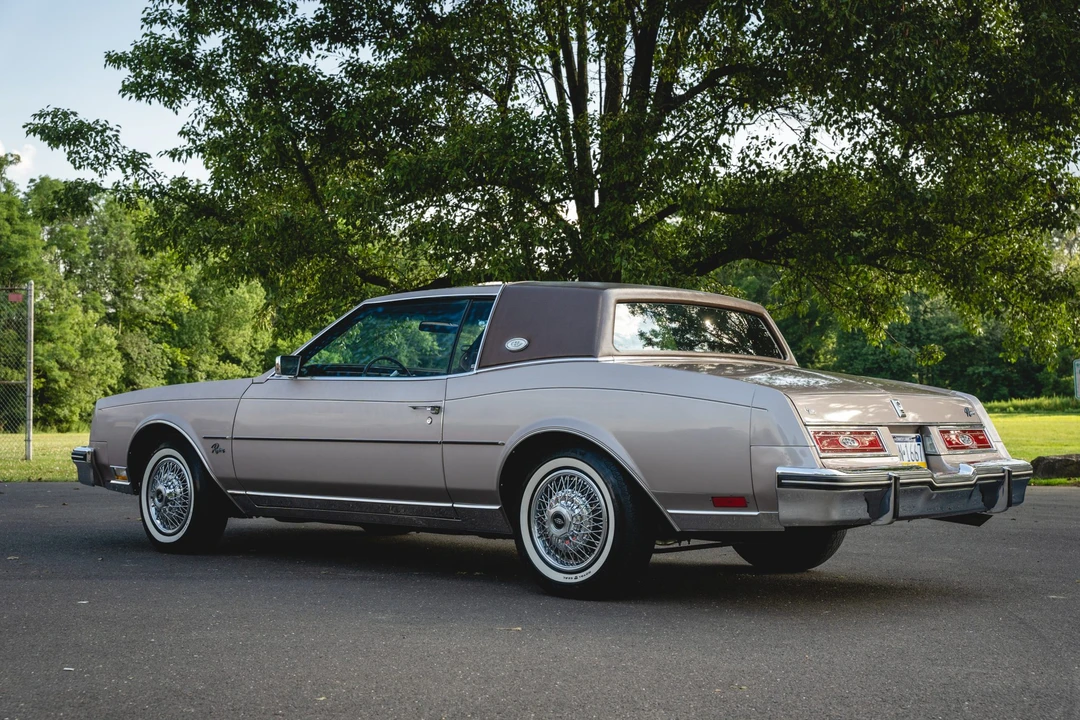 1983 Buick Riviera 4th-7th Gen - Image 5 of 31