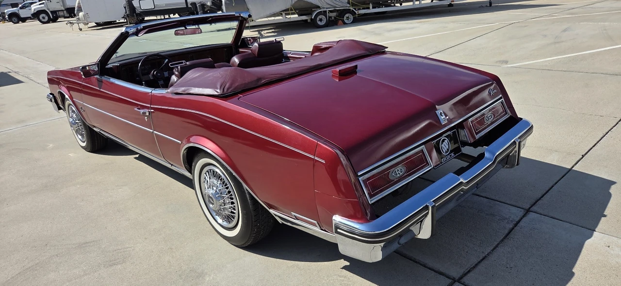 1983 Buick Riviera 4th-7th Gen - Image 3 of 31