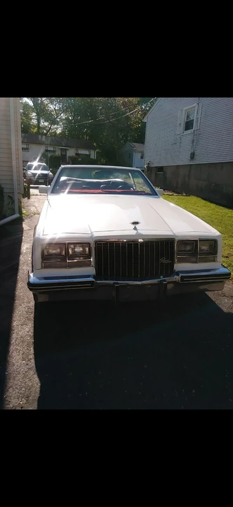 1983 Buick Riviera 4th-7th Gen - Image 7 of 10