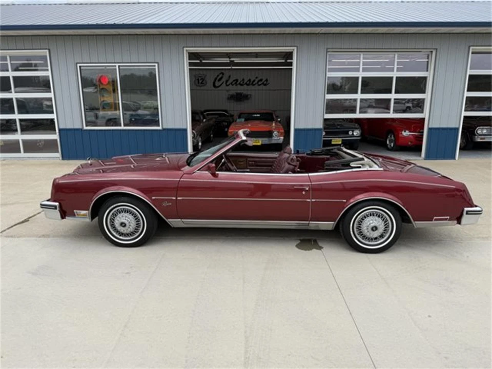 1983 Buick Riviera 4th-7th Gen - Image 13 of 28