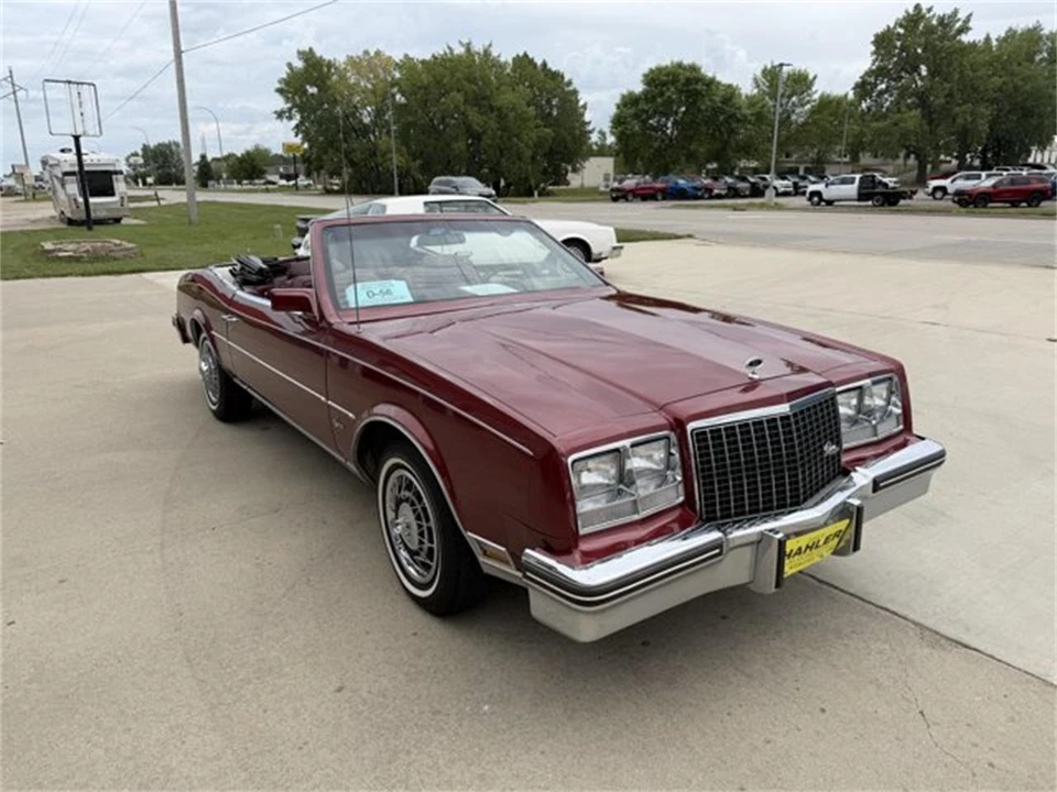 1983 Buick Riviera 4th-7th Gen - Image 10 of 28