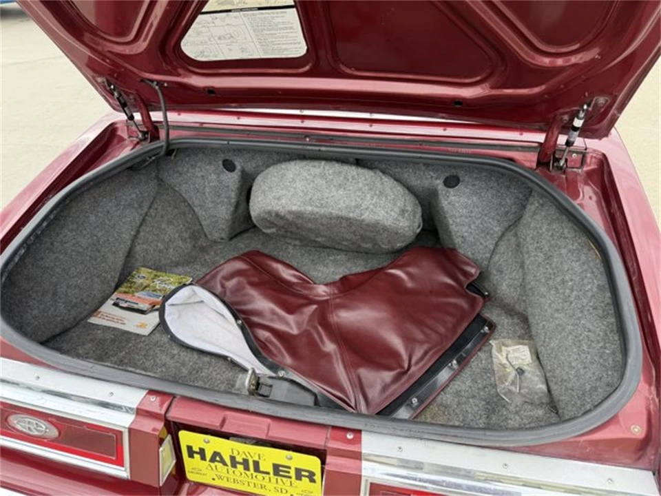 1983 Buick Riviera 4th-7th Gen - Image 23 of 28