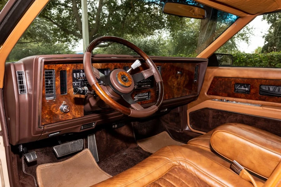 1983 Buick Riviera 4th-7th Gen - Image 3 of 12