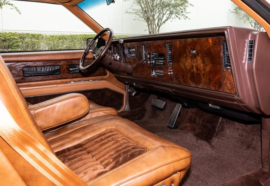 1983 Buick Riviera 4th-7th Gen - Image 9 of 12