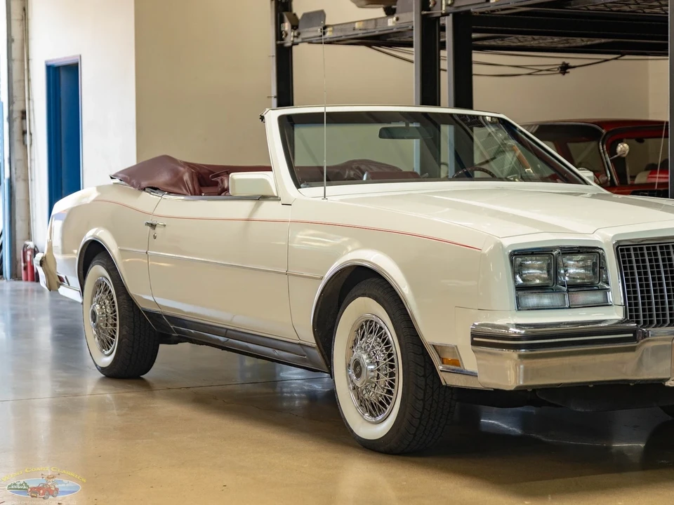 1983 Buick Riviera 4th-7th Gen - Image 12 of 21