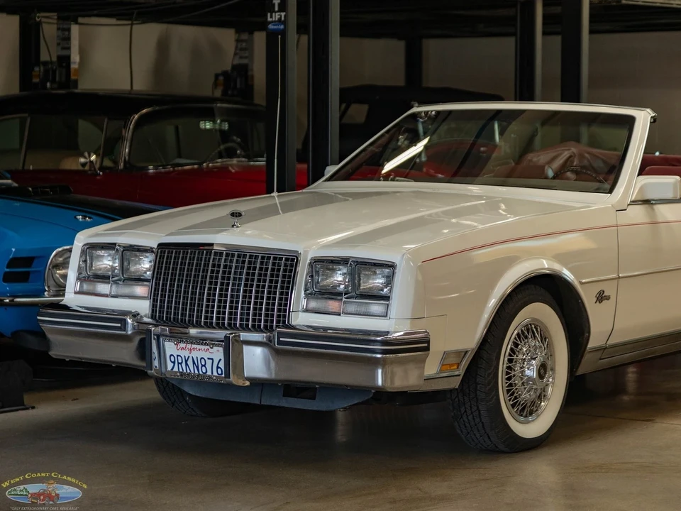 1983 Buick Riviera 4th-7th Gen - Image 9 of 21