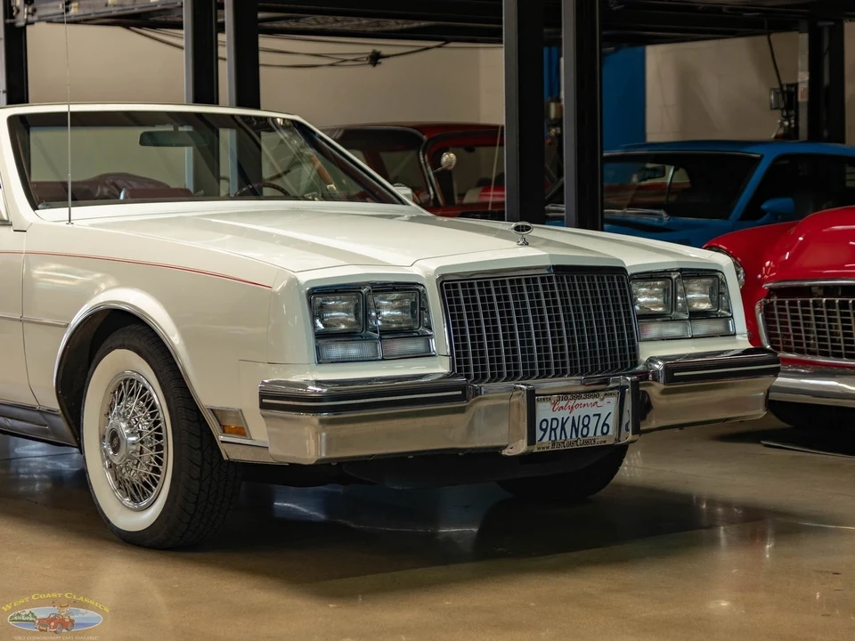 1983 Buick Riviera 4th-7th Gen - Image 13 of 21