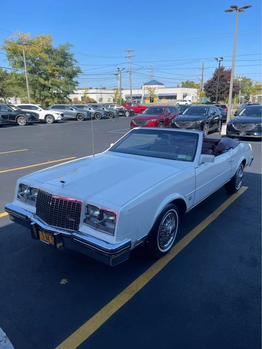 1983 Buick Riviera 4th-7th Gen - Image 11 of 12