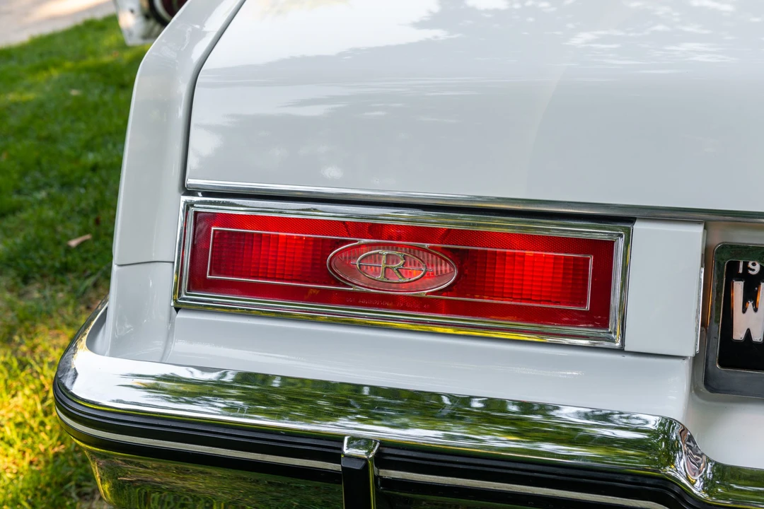 1983 Buick Riviera 4th-7th Gen - Image 23 of 31