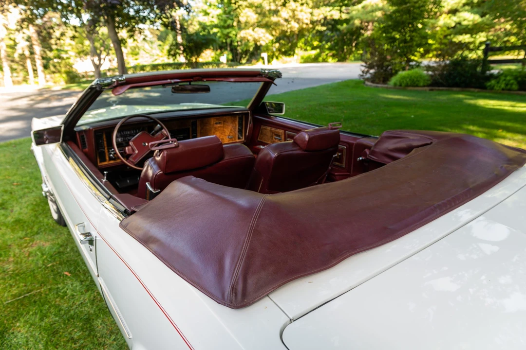 1983 Buick Riviera 4th-7th Gen - Image 16 of 31