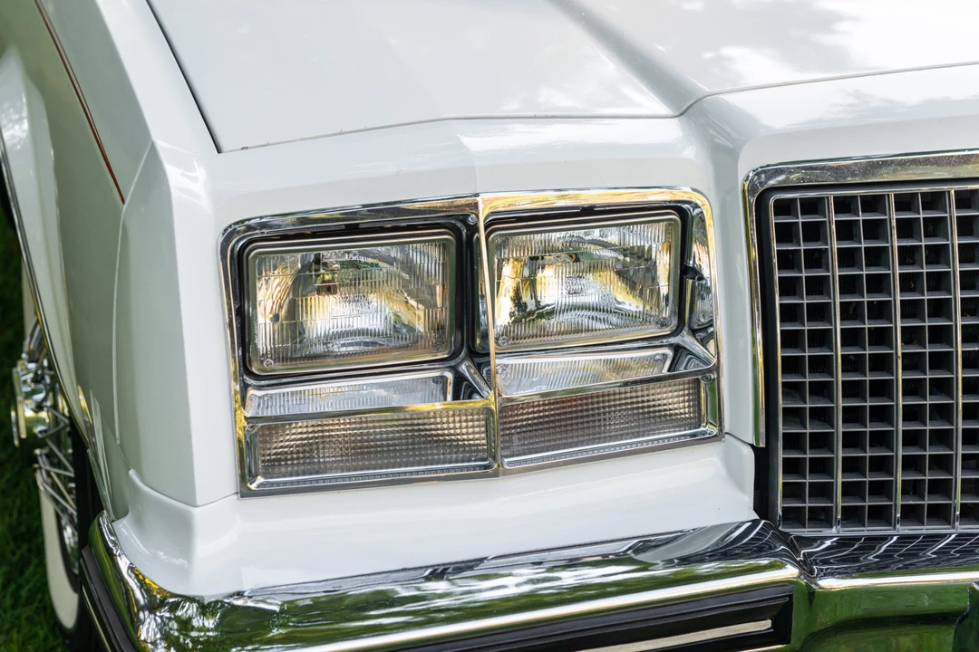 1983 Buick Riviera 4th-7th Gen - Image 17 of 31