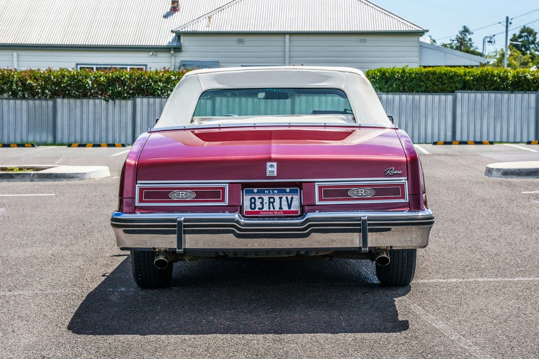 1983 Buick Riviera 4th-7th Gen - Image 8 of 21