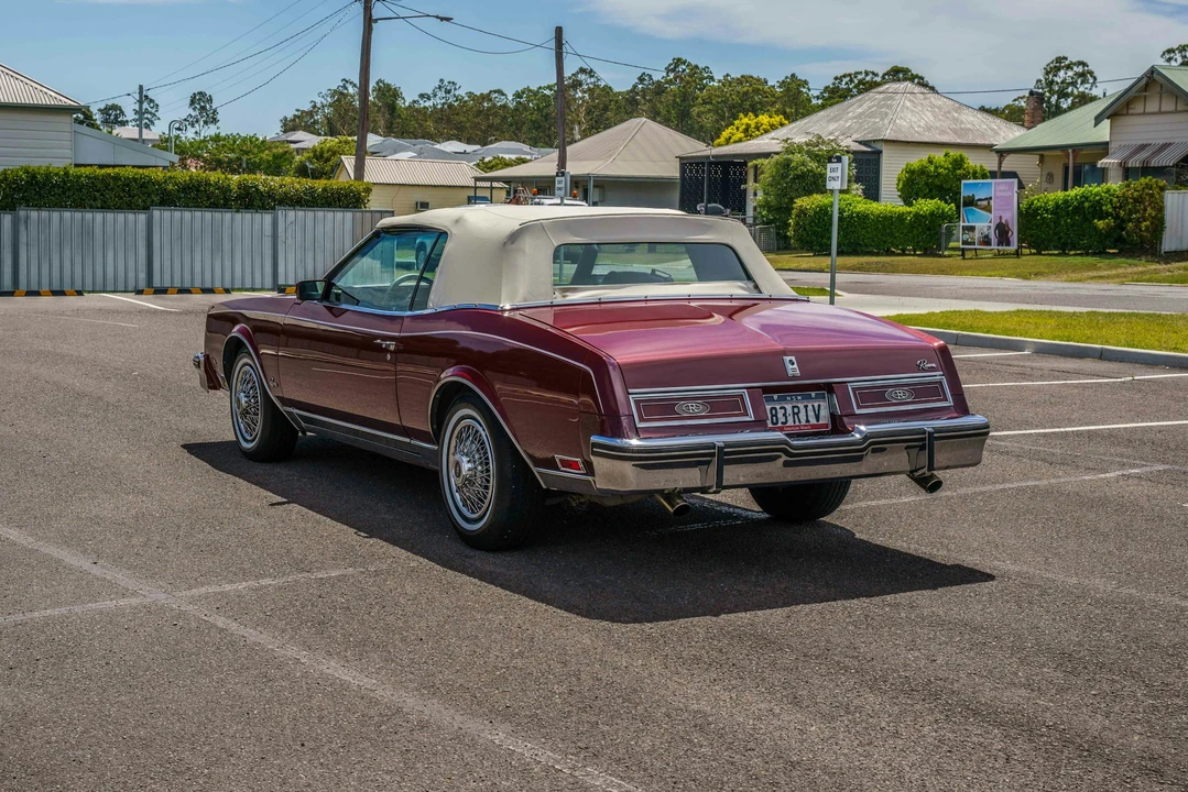 1983 Buick Riviera 4th-7th Gen - Image 15 of 21