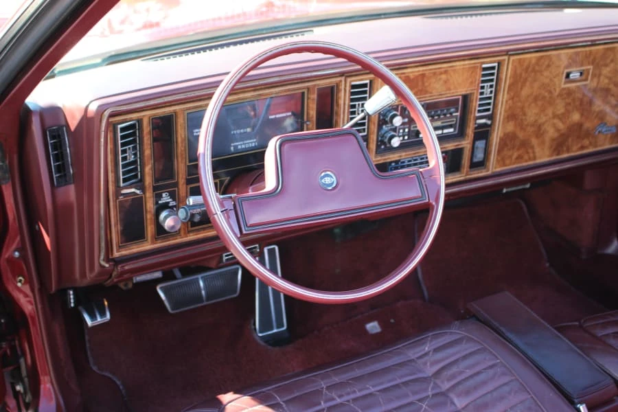 1983 Buick Riviera 4th-7th Gen - Image 6 of 8