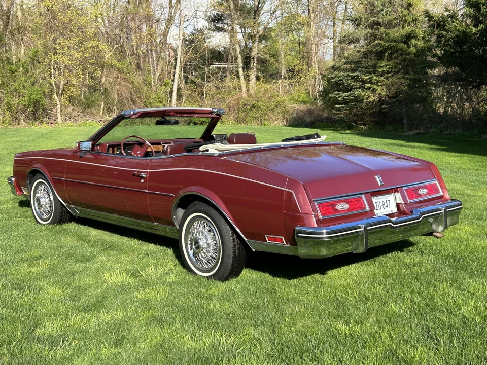 1983 Buick Riviera 4th-7th Gen - Image 11 of 31