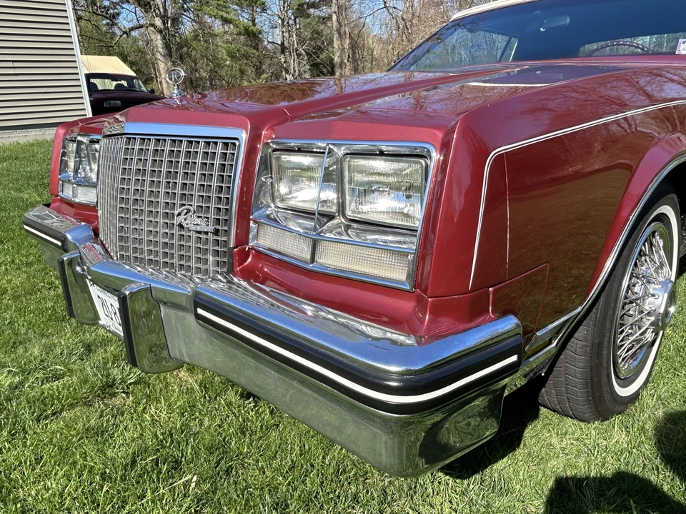 1983 Buick Riviera 4th-7th Gen - Image 14 of 31