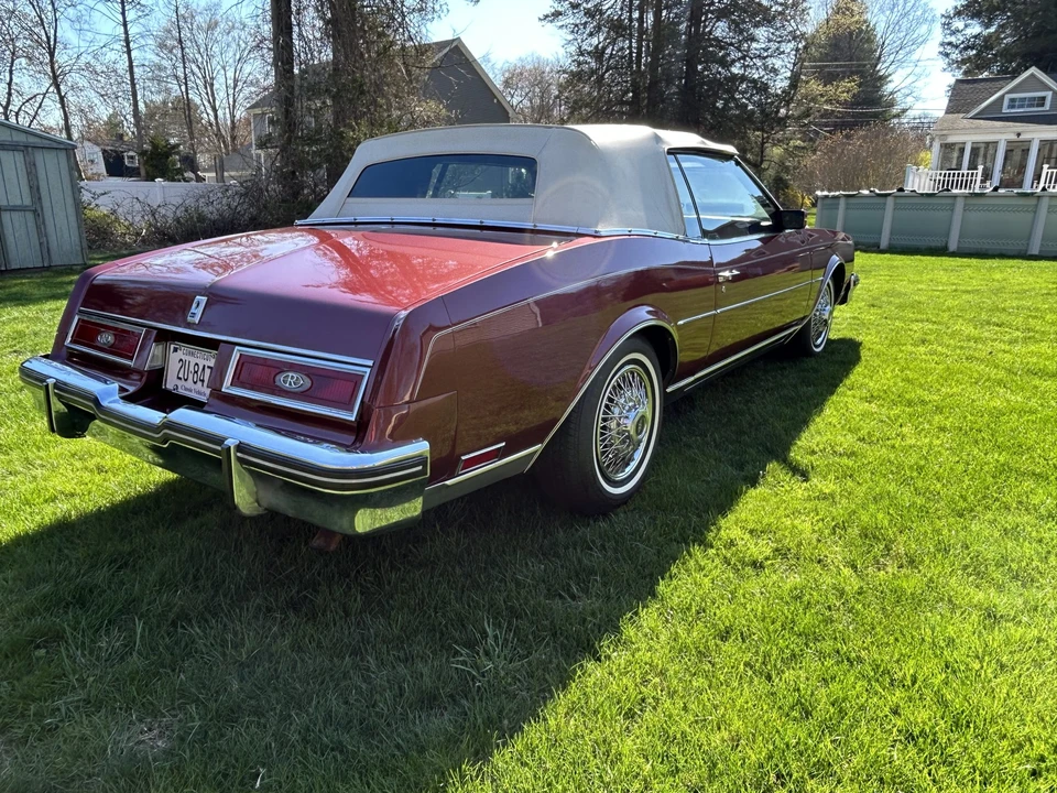 1983 Buick Riviera 4th-7th Gen - Image 7 of 31