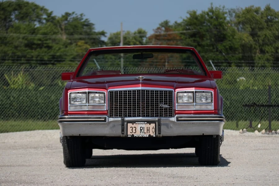 1983 Buick Riviera 4th-7th Gen - Image 4 of 29