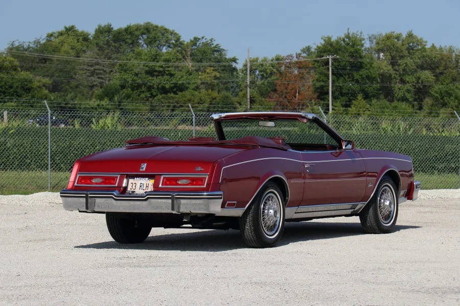 1983 Buick Riviera 4th-7th Gen - Image 3 of 29