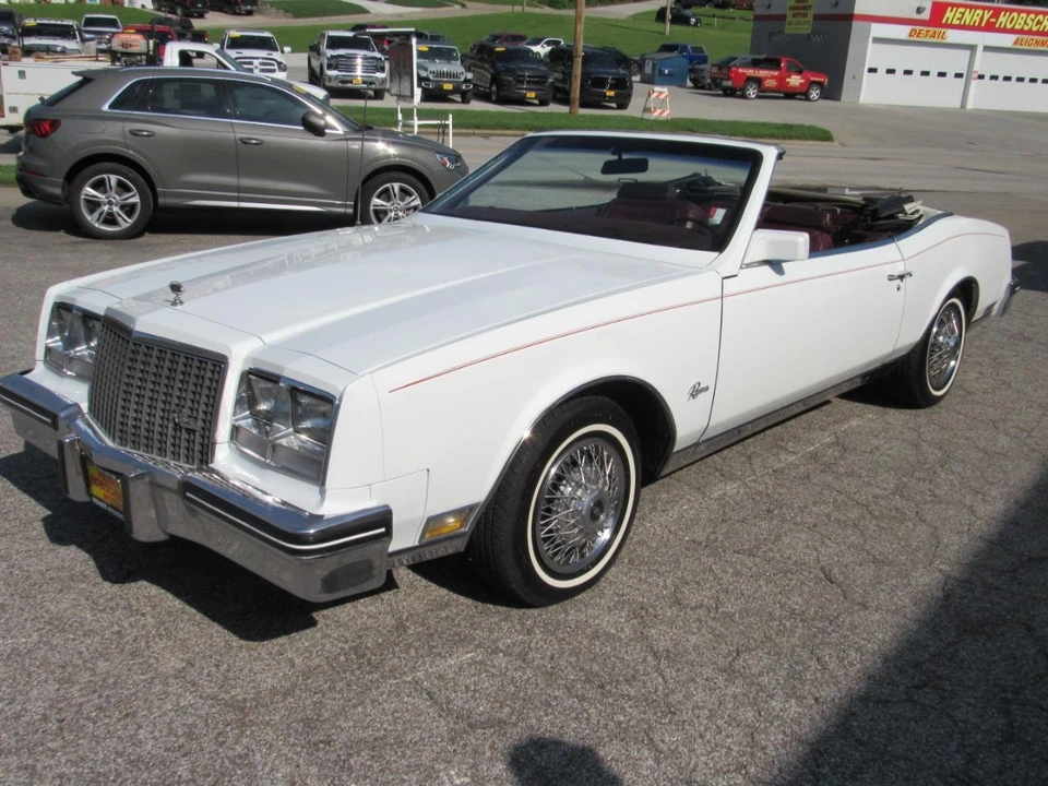 1983 Buick Riviera 4th-7th Gen - Image 17 of 31
