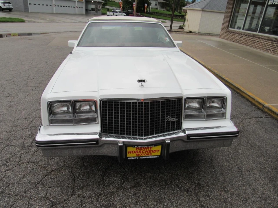 1983 Buick Riviera 4th-7th Gen - Image 3 of 31