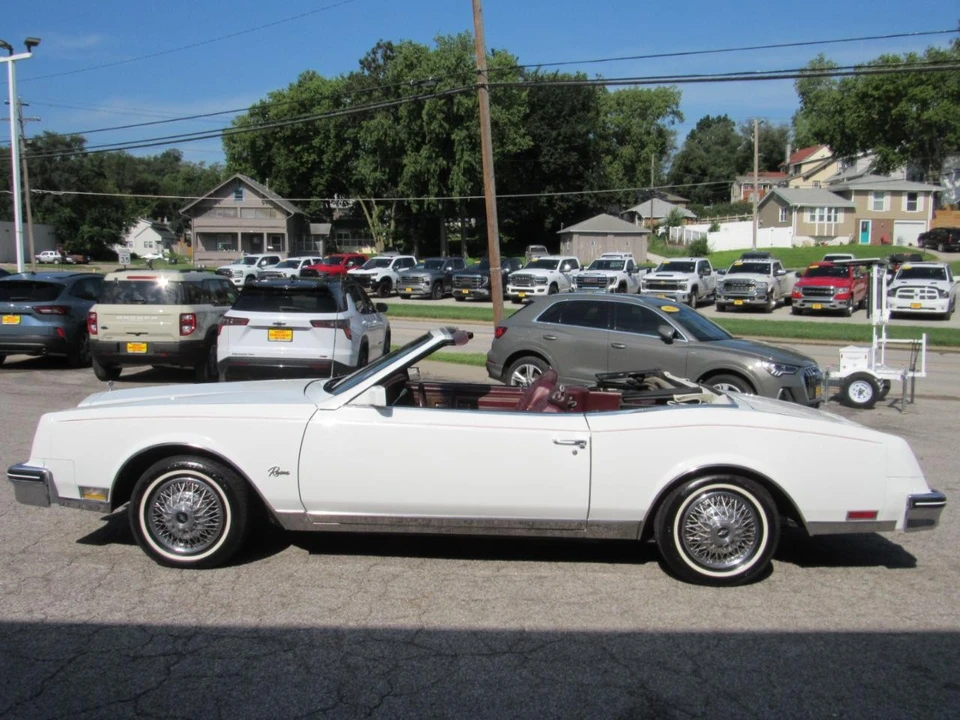 1983 Buick Riviera 4th-7th Gen - Image 10 of 31