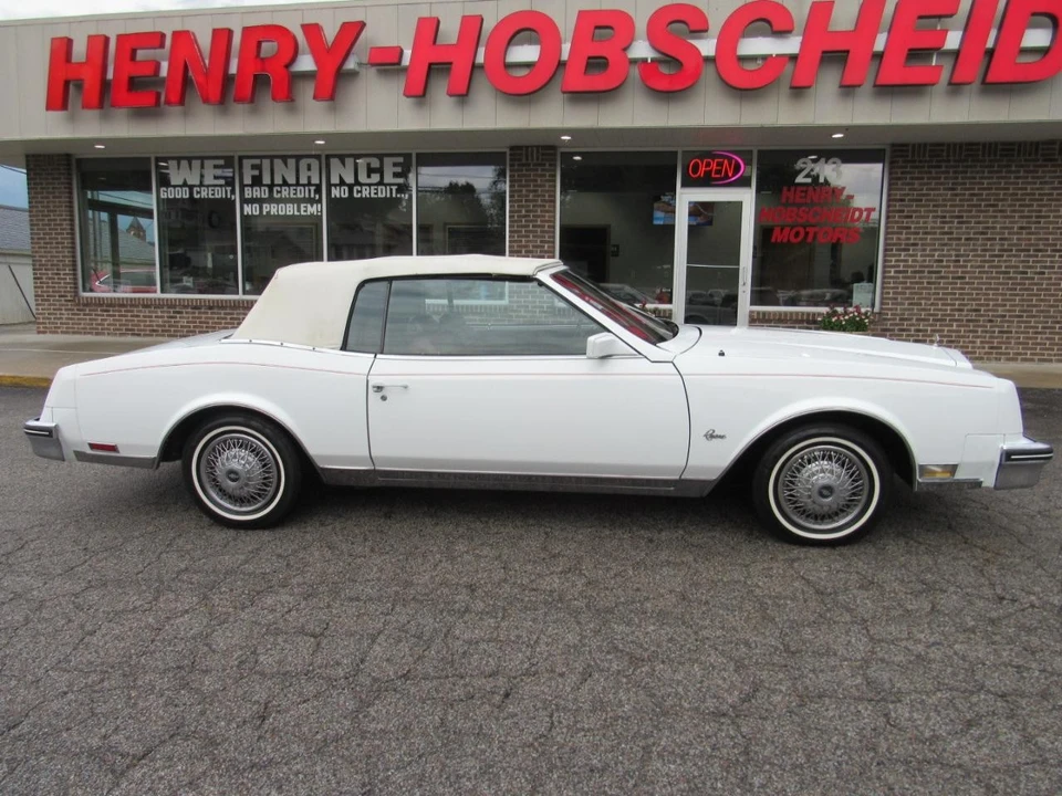 1983 Buick Riviera 4th-7th Gen - Image 9 of 31