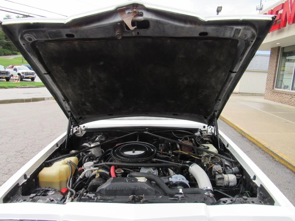 1983 Buick Riviera 4th-7th Gen - Image 18 of 31