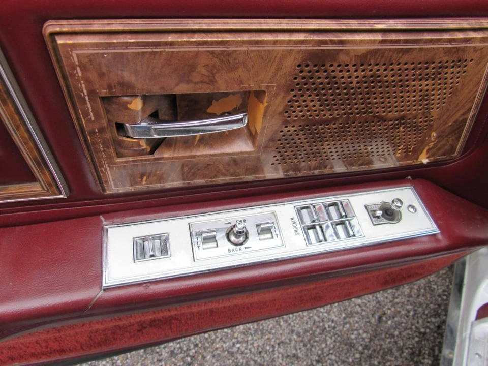 1983 Buick Riviera 4th-7th Gen - Image 24 of 31
