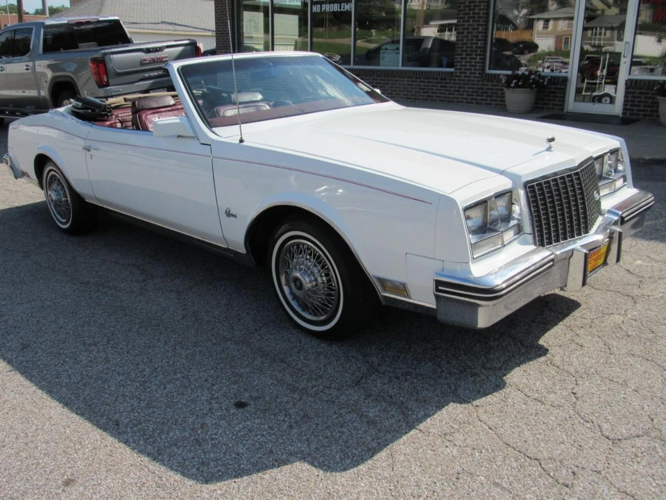1983 Buick Riviera 4th-7th Gen - Image 5 of 31