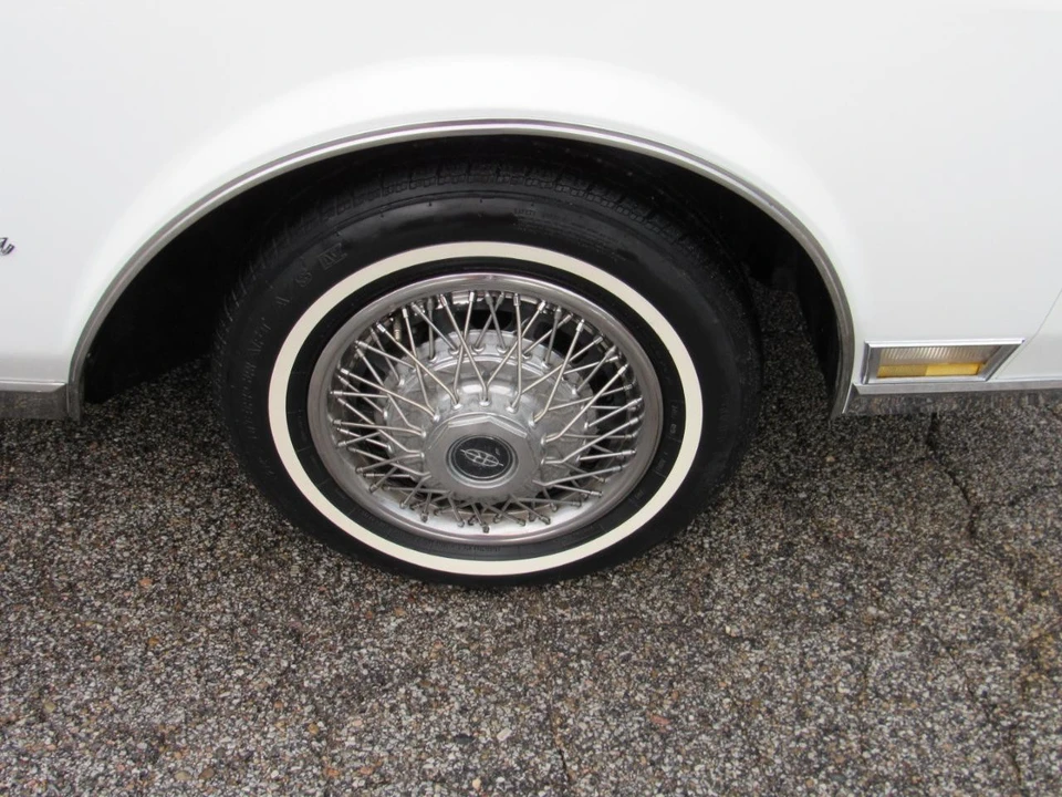 1983 Buick Riviera 4th-7th Gen - Image 20 of 31