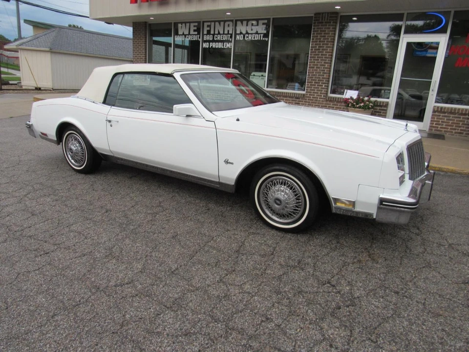 1983 Buick Riviera 4th-7th Gen - Image 8 of 31