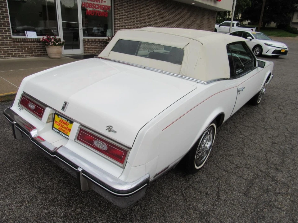 1983 Buick Riviera 4th-7th Gen - Image 15 of 31