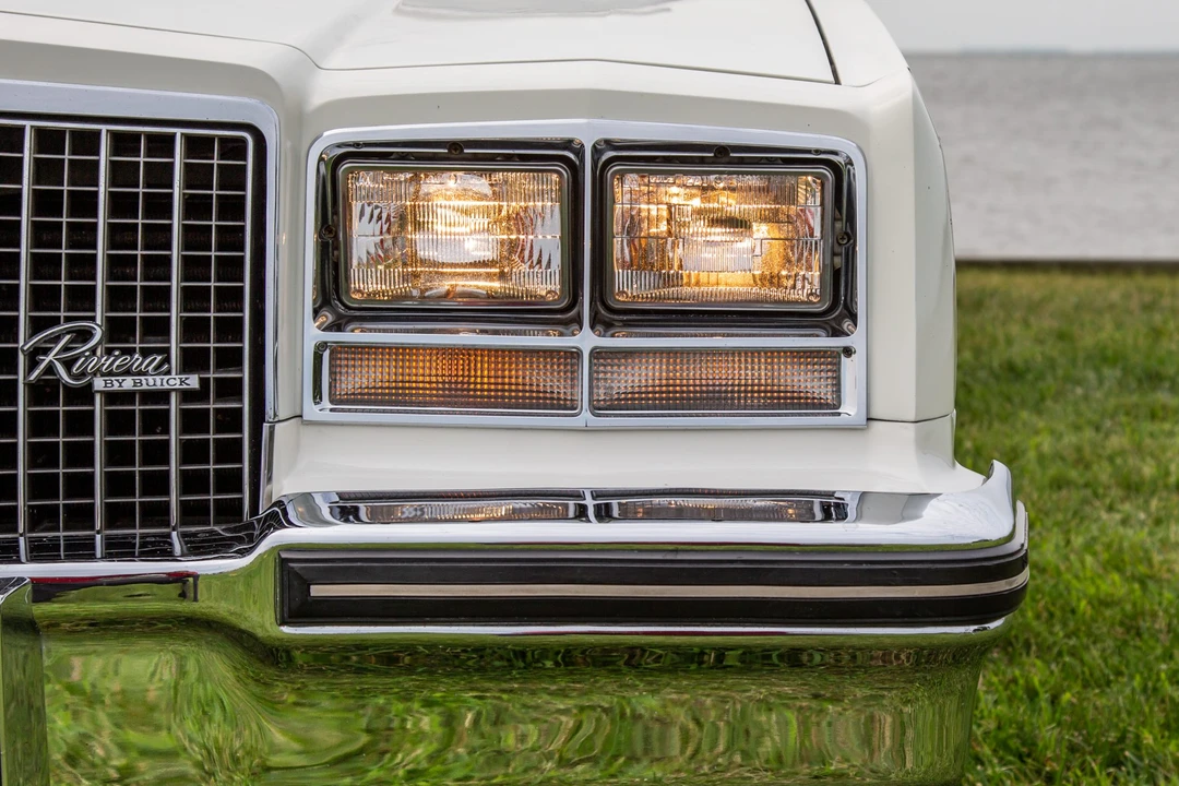 1983 Buick Riviera 4th-7th Gen - Image 23 of 31