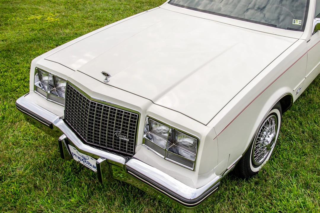 1983 Buick Riviera 4th-7th Gen - Image 18 of 31