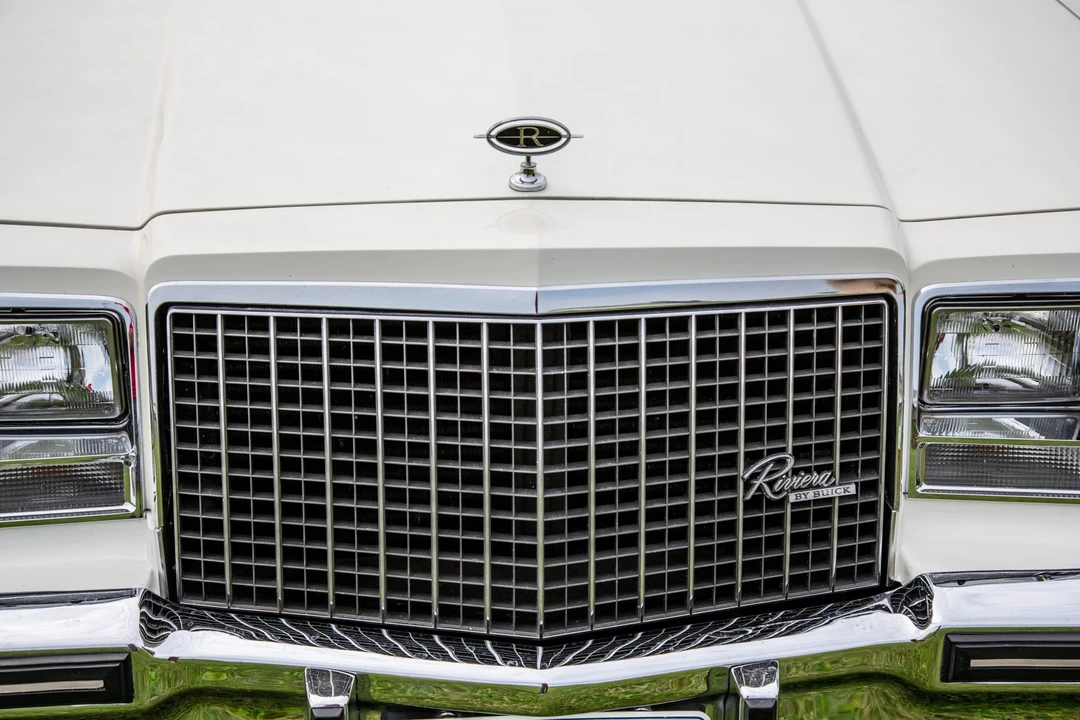 1983 Buick Riviera 4th-7th Gen - Image 30 of 31