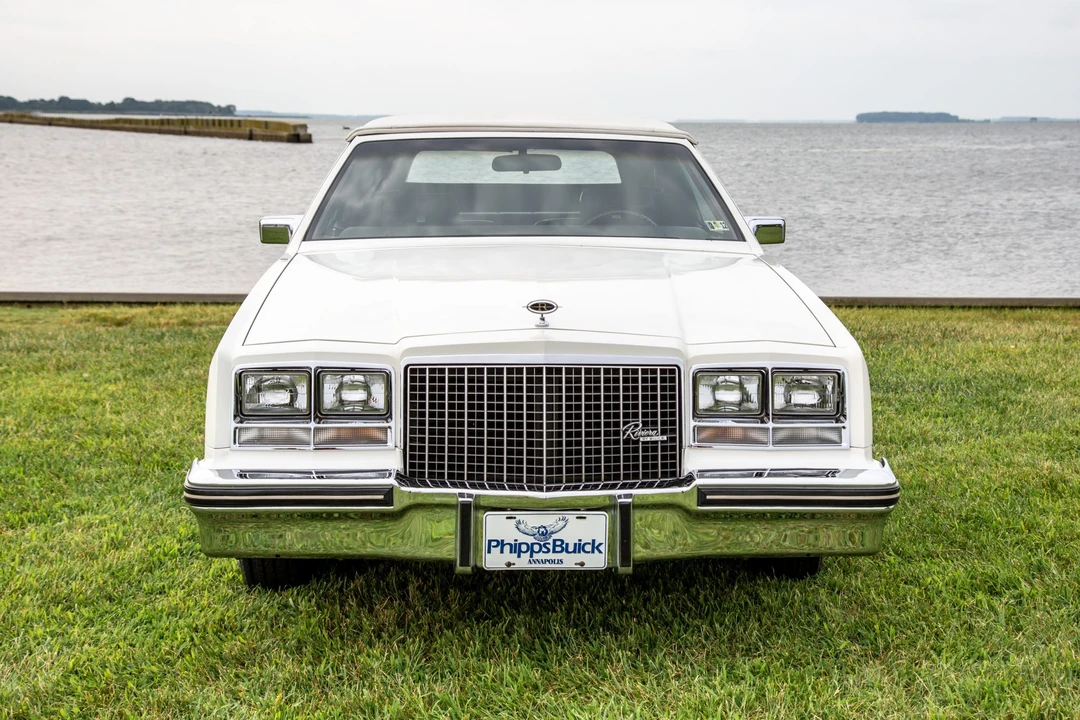 1983 Buick Riviera 4th-7th Gen - Image 17 of 31