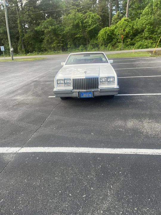 1983 Buick Riviera 4th-7th Gen - Image 4 of 31