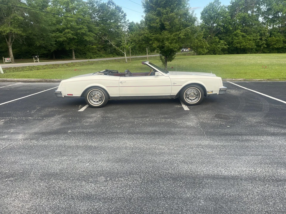 1983 Buick Riviera 4th-7th Gen - Image 7 of 31