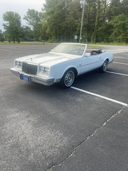 1983 Buick Riviera 4th-7th Gen - Image 3 of 31